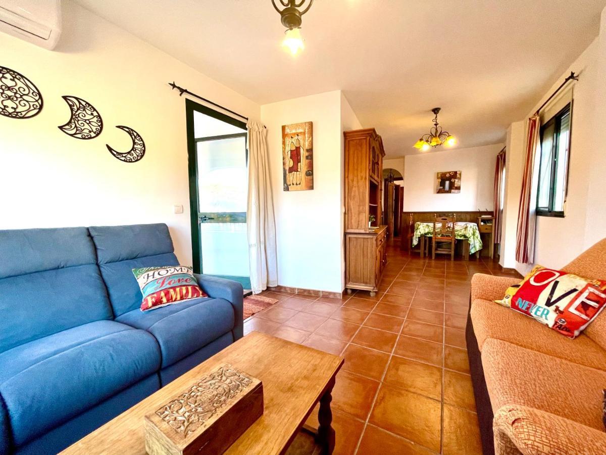 Apartamentos Axarquia , Frigiliana, Terraza Privada Con Vistas A La Montana Rio Y Al Mar Exterior photo