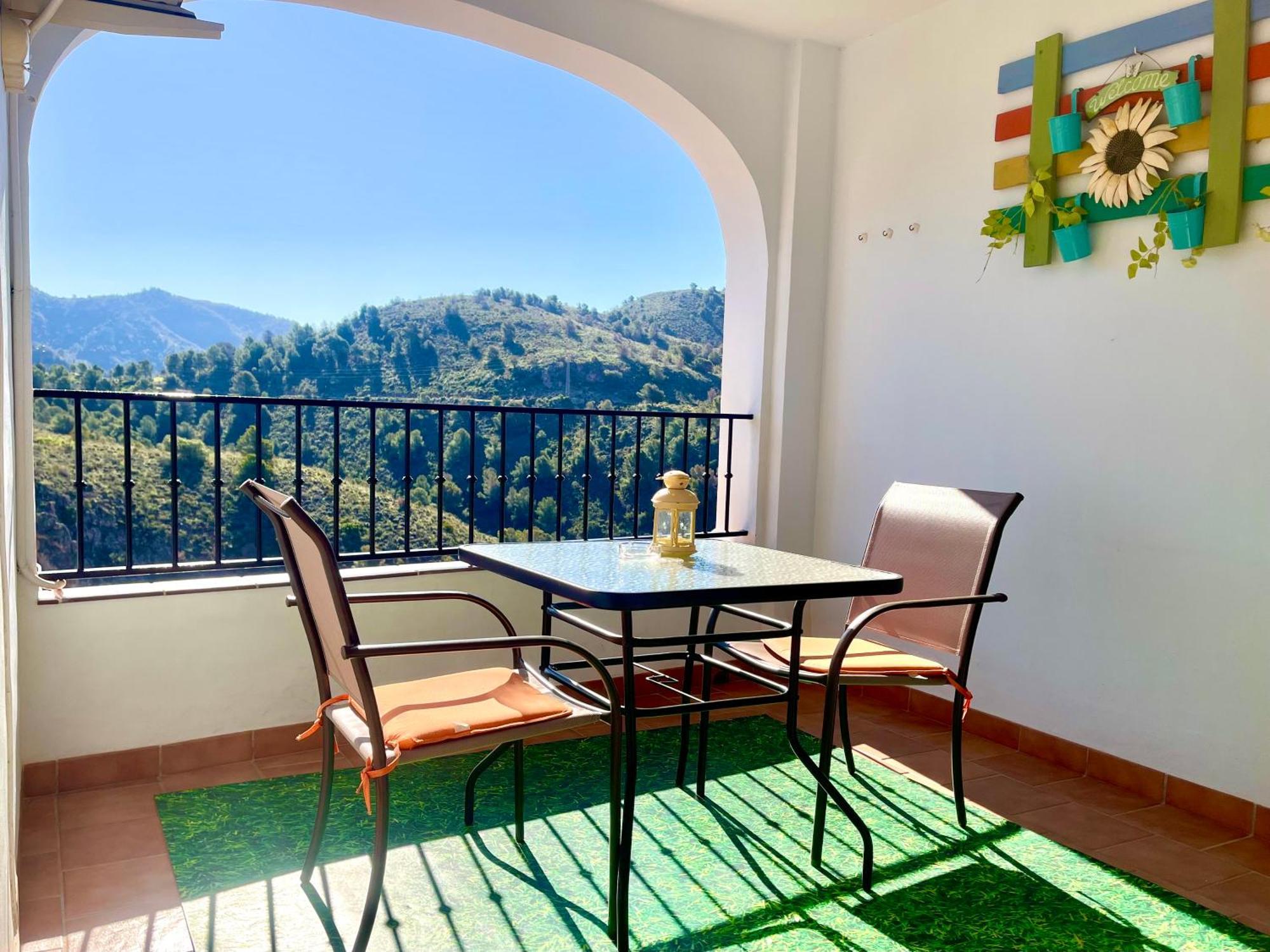 Apartamentos Axarquia , Frigiliana, Terraza Privada Con Vistas A La Montana Rio Y Al Mar Exterior photo